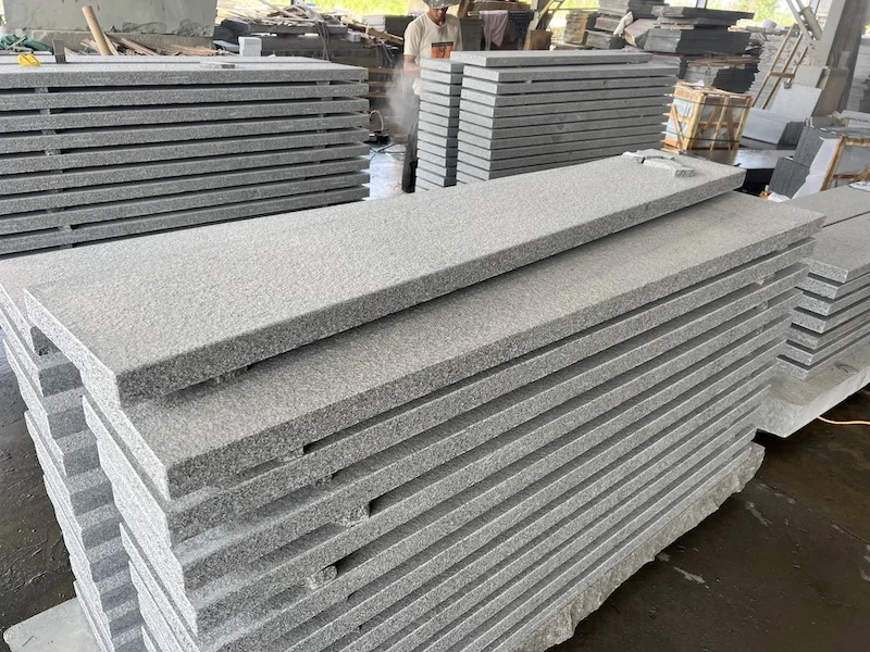G603 Flamed-Nosing Steps